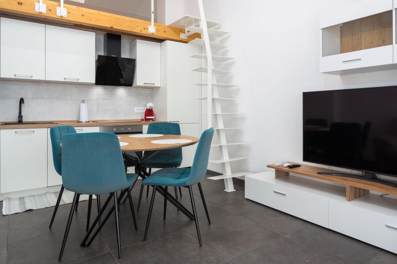 Gallery Apartment In Skrbčići Dış mekan fotoğraf